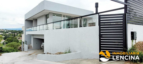 Imagen 2 de 18 de Casa En Venta - 3 Dormitorios - Becciu Carlos Paz