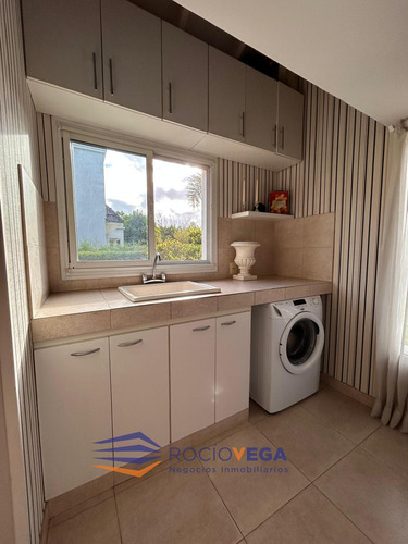 Casa En Venta En Barrio Santa Ana Moreno