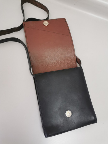 Cartera De Cuero Artesanal Con Aplicación De Hojas. (Usado)