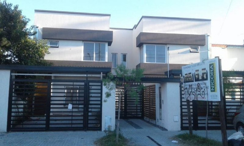 Duplex En Venta En Ituzaingo Norte