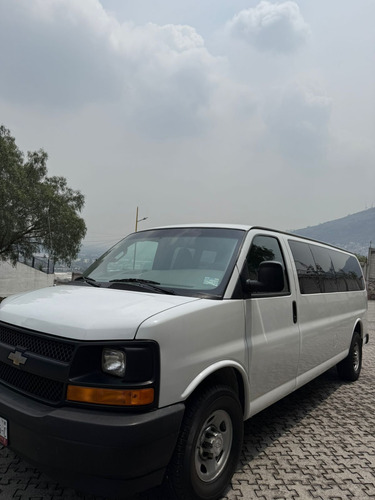 Chevrolet Express 6.0ls C 15 Pas At