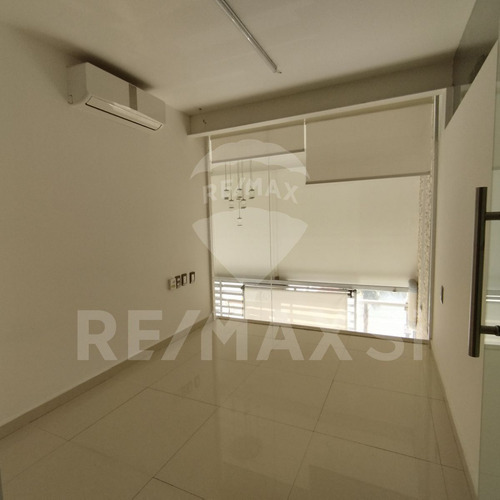 Local Venta Cumbres Del Lago
