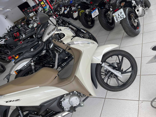 Imagem 3 de 8 de Honda Biz 125