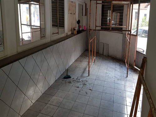 Imagem 2 de 3 de Salao Comercial Com 50 M? No Centro De Sao Vicente, Ao Lado Da Praca Da Biquinha, 50 Mts Da Praia, Agende Sua Visita Correndo. - Hm3332