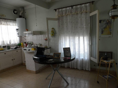 Imagen 8 de 12 de Chalet - 3 Ambientes - Parque Ayerza - Castelar Norte