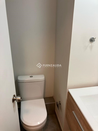 Departamento En Venta De 2 Dorm. En La Cisterna