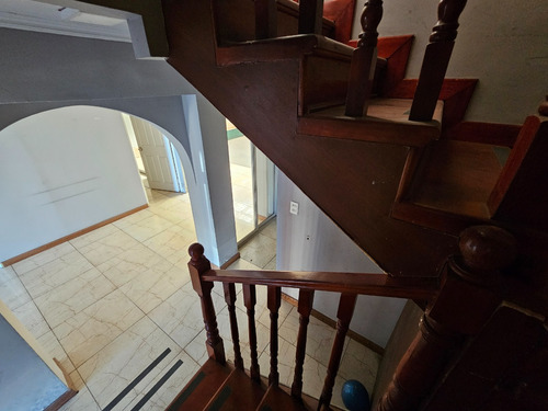 Hostal En Arriendo - Sector Sur De Iquique