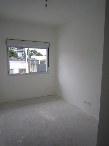 Imagem 13 de 30 de Sobrado Todo Reformado De 155 Metros Quadrado Com 03 Dormitórios, 01 Suite, 02 Banheiros, 02 Vagas - Reo151788