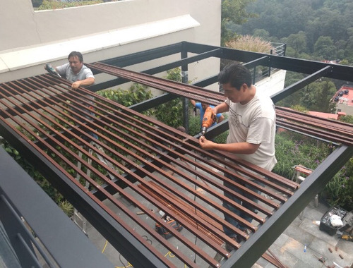 Imagen 5 de 7 de Pergola Para Jardin O Terraza