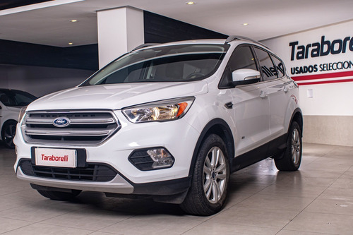 Imagen 1 de 13 de Ford Kuga 2.0 Sel Taraborelli #