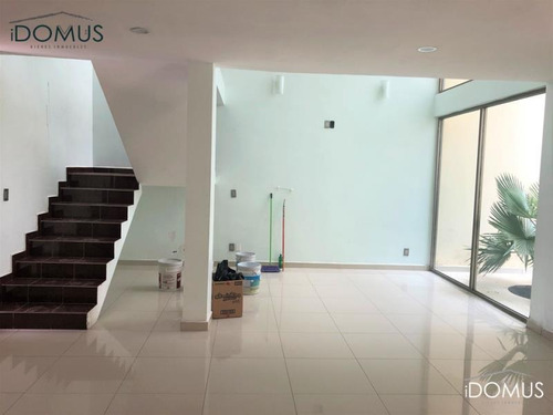 Imagen 2 de 12 de Casa Sola En Venta Arboledas De San Javier
