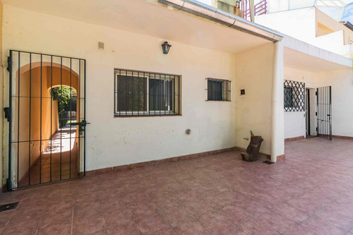 Imagen 23 de 30 de Casa Venta, 4 Amb,lahorqueta,boulogne,lote 200 Mt