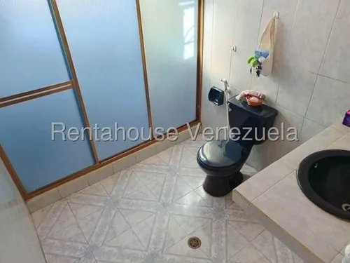 Casa En Venta Avila Es25-8442