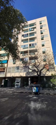 Departamento De Dos Dormitorios En Venta Sobre Av. Figueroa Alcorta 468