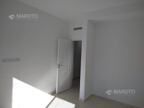 Imagen 7 de 29 de Casa En Venta En Barrio El Canton - Maroto Propiedades
