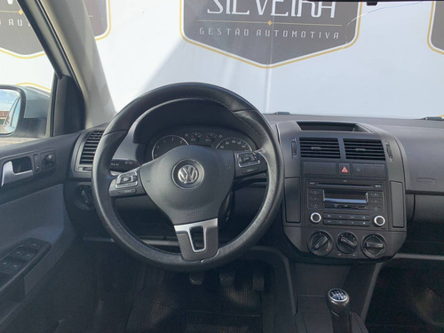 Imagem 5 de 12 de Volkswagen Polo 1.6 Mi 8v Flex 4p Manual