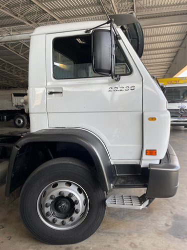 23.230 Truck 2016 No Chassi Baú Ou Carroceria A Parte 30 Mil