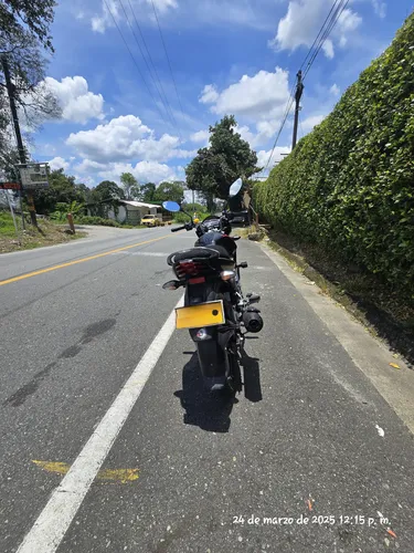 Discover 125 St - R