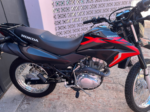 Honda Xr 150l Modelo 2023 Con Solo 2800km