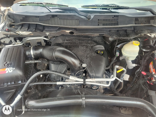 Dodge Ram 1500 LARAMIE 4X2 Doble Cab V8 5.7Lts. HEMI