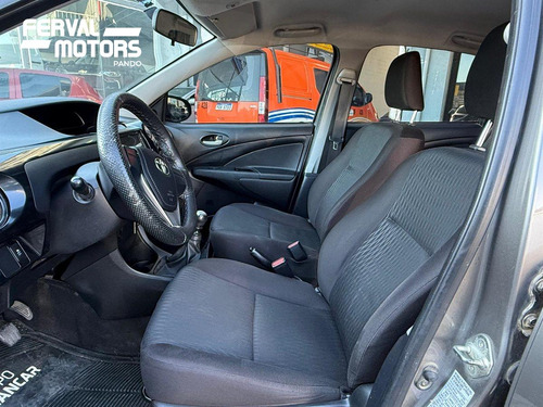 Toyota Etios X b sedan
