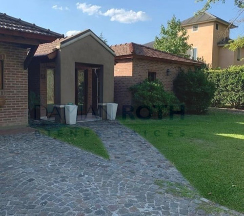 Imagen 4 de 15 de Casa Venta Banco Provincia 4 Dormitorios
