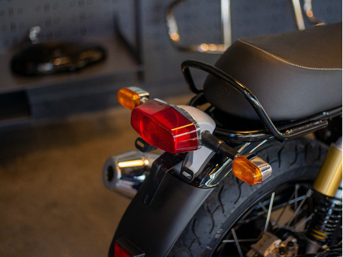Imagen 17 de 25 de Royal Enfield Interceptor 650 Mark Two Reserva Disponible