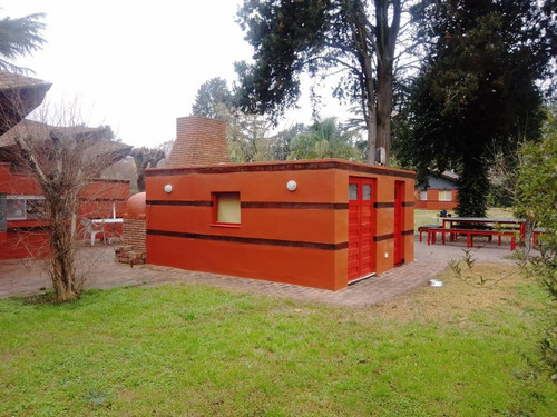 Casa En Venta - 6 Dormitorios 5 Baños - 7 Hectáreas - General Rodríguez