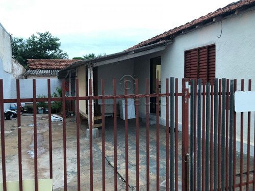 Imagem 2 de 2 de Casas - Ref: V15704