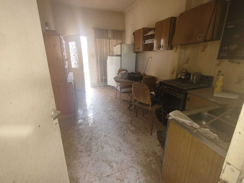Imagen 4 de 9 de Res. America - Av. Alem 1753 - Depto En Venta
