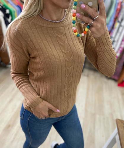 Imagen 3 de 10 de Sweater Bremer Al Cuerpo Colores The Big Shop