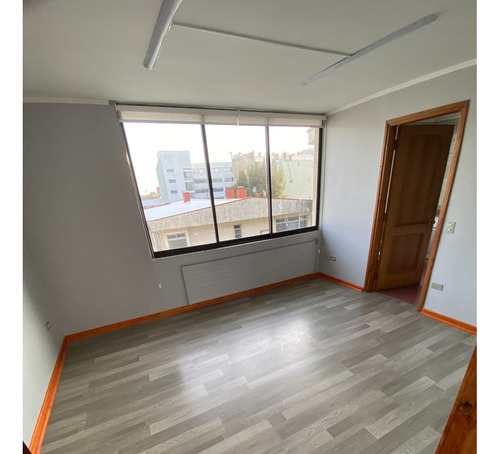 Arriendo Estupenda Y Amplia Oficina Remodelada Concepción
