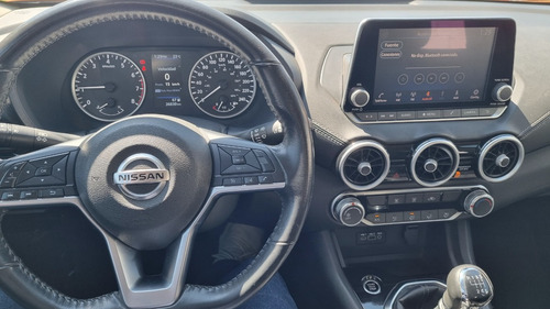 Nissan Sentra 1.8 Advance Mt