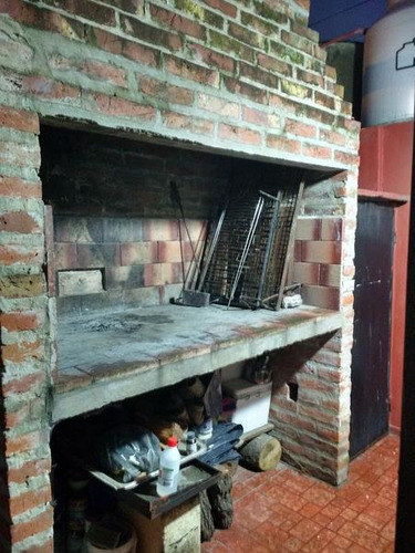 Imagen 5 de 9 de Departamento En Venta 2 Dormitorios Y Cochera En Campana Centro