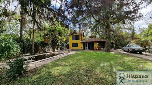 Líndísima Casa En Venta En Del Viso, Barrio Los Jazmines, Sobre Calle Arata