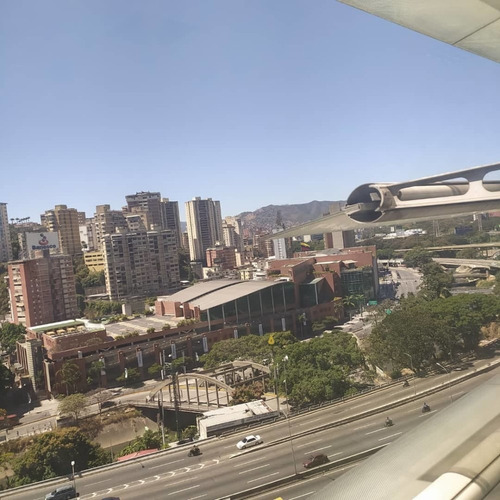Imagen 13 de 14 de Se Alquila Oficina 234m2 Sabana Grande Torre Movilnet