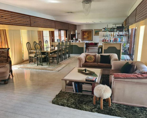 Villa Ballester. Casa 5 Ambientes. Con Piscina