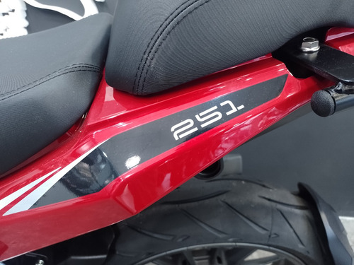 Imagen 3 de 21 de Benelli Trk 251 Abs - Mejor Contado - Créditos Prendarios!