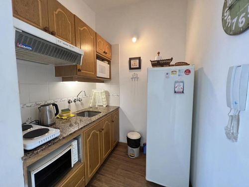 Imagen 4 de 13 de Apartamento En Península. 1 Dormitorio Y Medio. Garaje