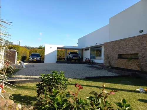 Encantadora Finca En Venta Llanogrande