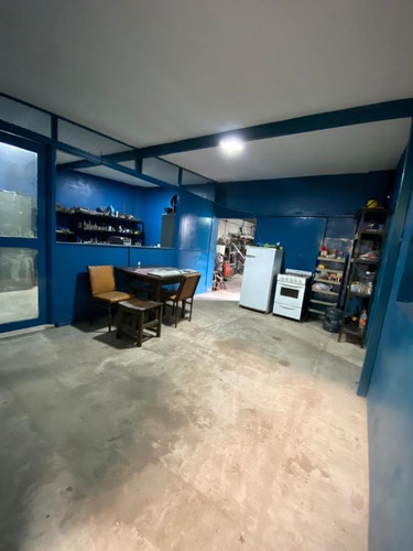 Imagen 3 de 11 de Excelente Galpon En Venta - Lanús Este