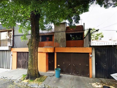 Casa En Venta En Cerro De San Andrés 71, Campestre Churubusco, Ciudad De México, Cdmx, México 52 Ajrj