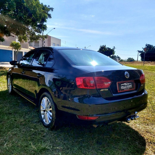 Imagem 4 de 12 de Volkswagen Jetta 2.0 4p Flex Confortline Automático