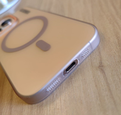 Capa Para iPhone 16 Pro, Max Magsafe Fosca Desert Titanium