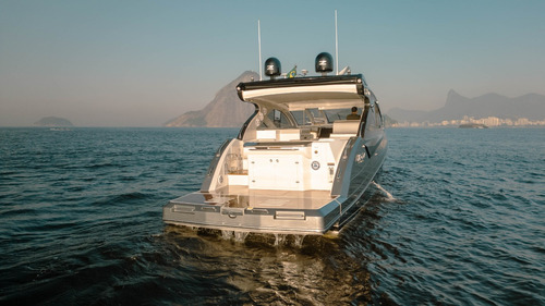 Lancha Azov Z480ht - 2025 - 0km- Navegabilidade, Acabamento