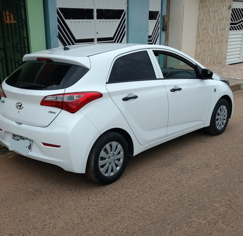 Hyundai Hb20 1.0 Comfort Flex 5p 2014