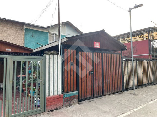 Casa En Venta De 3 Dorm. En Maipú