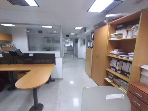 Imagen 17 de 18 de Concesionario De Automoviles