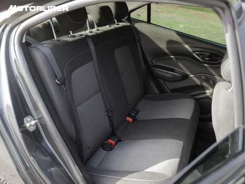 Imagen 13 de 25 de Chevrolet Prisma Joy Extra Full | Permuta / Financia