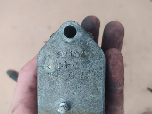 Imagen 2 de 3 de Regular 12v Johnson 235hp